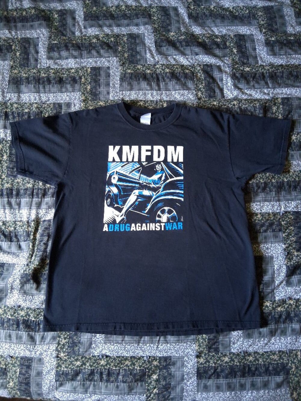 Vintage Y2K 2000s Anvil KMFDM is a Drug Against War Black T-Shirt Adult XL